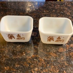 2 Pyrex Glass 501 Americana Storage Containers